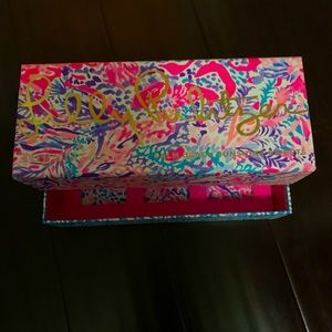 Lilly Pulitzer x Sugarfina box